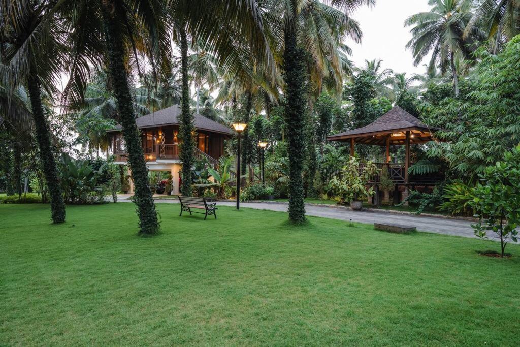Villa Woods & Palms Pollachi Exterior photo