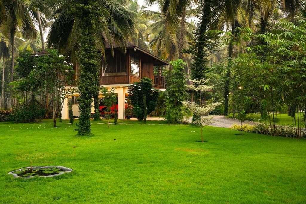 Villa Woods & Palms Pollachi Exterior photo