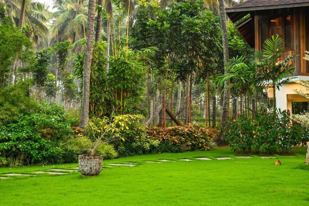 Villa Woods & Palms Pollachi Exterior photo